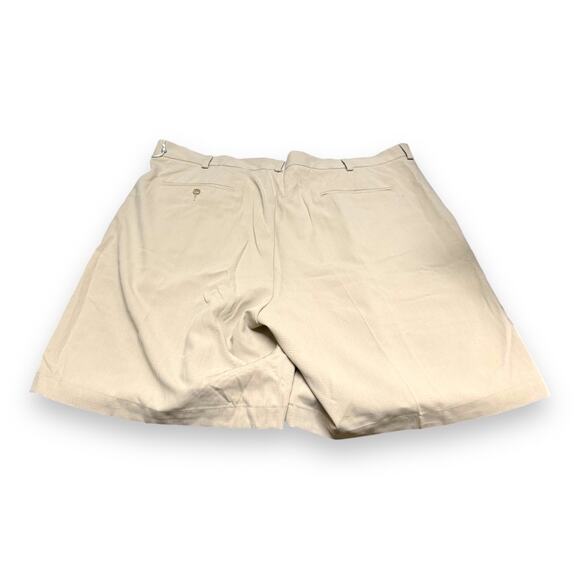 Nike Golf Mens Shorts Sz 42 Khaki Textured Teflon Wrinkle Resistant Pleated NEW - Picture 3 of 6